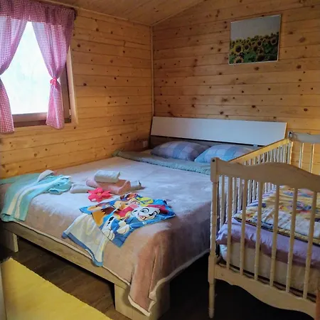 Alpehytte Brvnare Duguljac Fruska Gora Bukovac