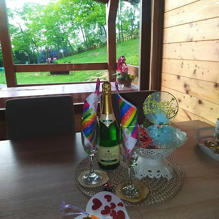 Alpehytte Brvnare Duguljac Fruska Gora *